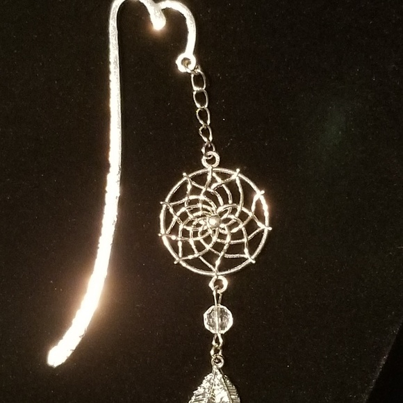 5 FOR $25 SALE! Accessories - ❗5 For $2️⃣5️⃣ Dream Catcher Silver-tone Bookmark